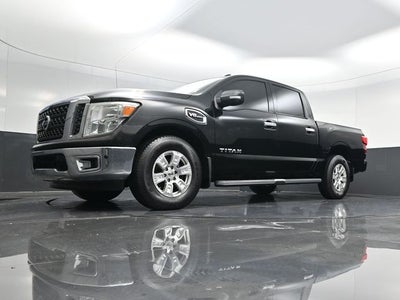 2017 Nissan Titan SV