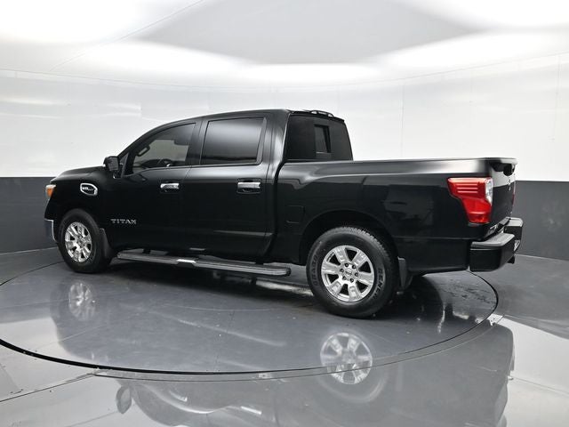 2017 Nissan Titan SV