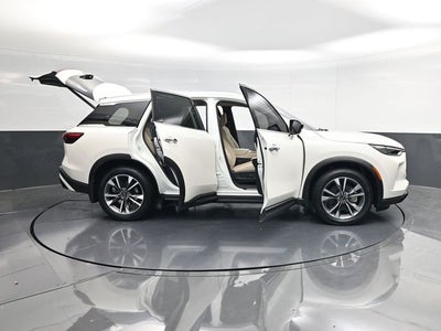 2025 INFINITI QX60 LUXE