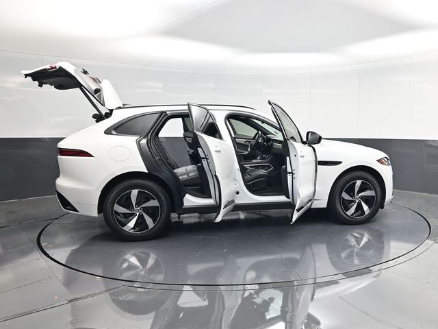 2025 Jaguar F-PACE P250 R-Dynamic S