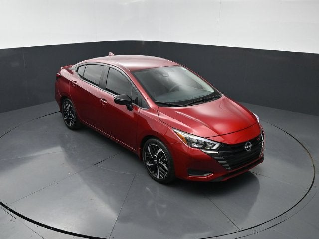 2025 Nissan Versa SR