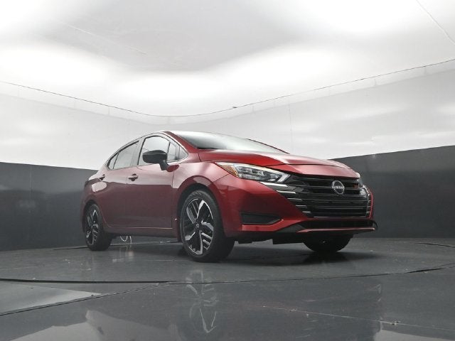 2025 Nissan Versa SR