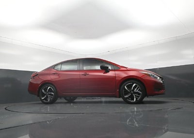 2025 Nissan Versa SR
