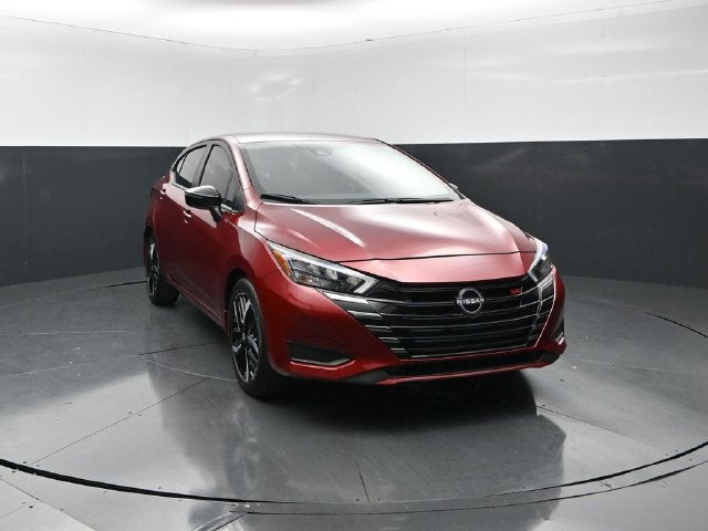 2025 Nissan Versa SR