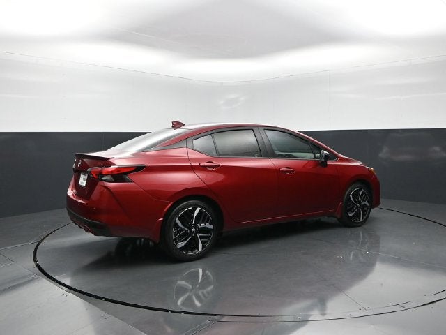 2025 Nissan Versa SR