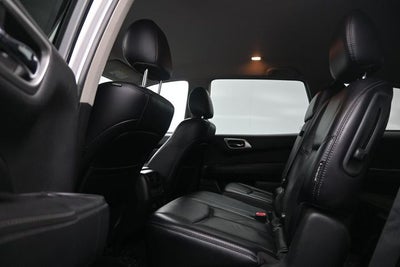 2020 Nissan Pathfinder SL