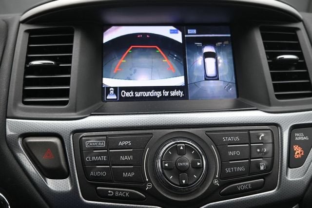 2020 Nissan Pathfinder SL