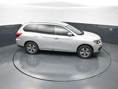 2020 Nissan Pathfinder SL