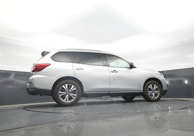 2020 Nissan Pathfinder SL