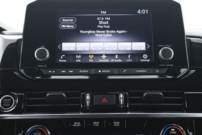 2023 Nissan Pathfinder SV
