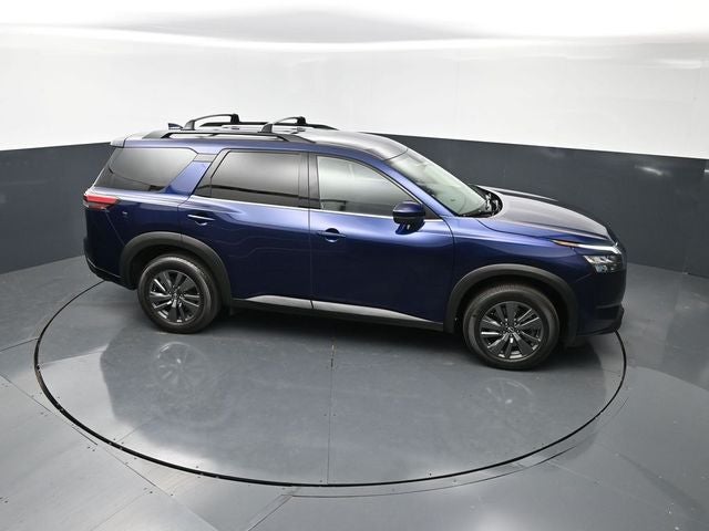 2023 Nissan Pathfinder SV