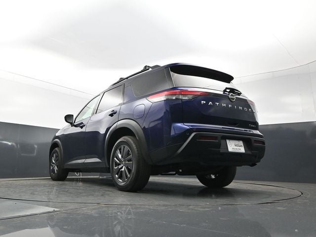 2023 Nissan Pathfinder SV