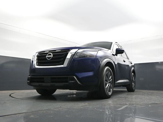 2023 Nissan Pathfinder SV