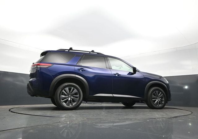 2023 Nissan Pathfinder SV