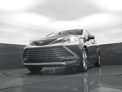 2022 Toyota Sienna Platinum