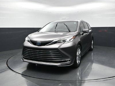 2022 Toyota Sienna Platinum