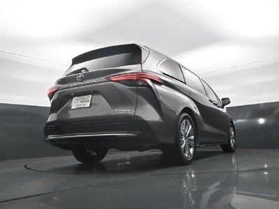 2022 Toyota Sienna Platinum