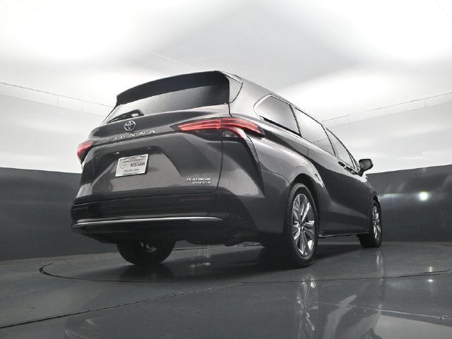 2022 Toyota Sienna Platinum