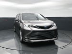 2022 Toyota Sienna Platinum