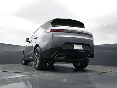 2025 Land Rover Range Rover Sport SE