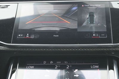 2023 Audi SQ7 Premium Plus