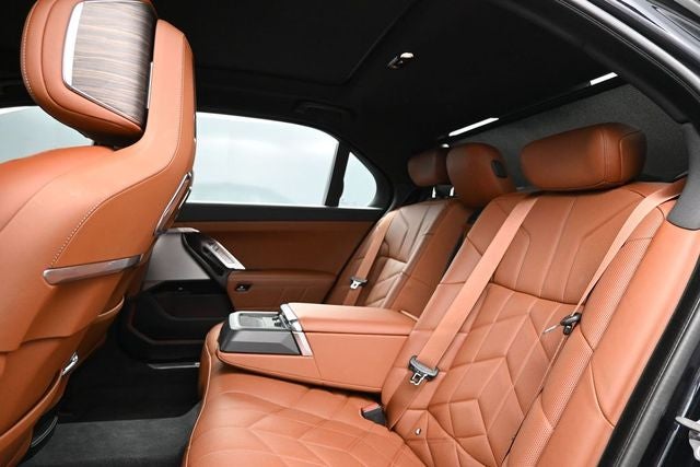 2023 BMW 7 Series 760i xDrive