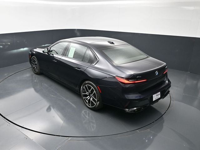 2023 BMW 7 Series 760i xDrive
