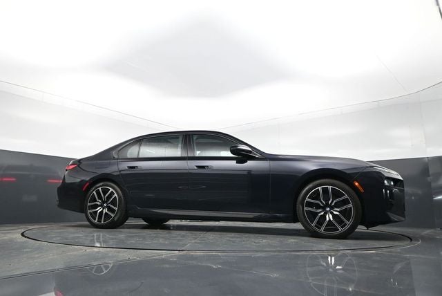 2023 BMW 7 Series 760i xDrive