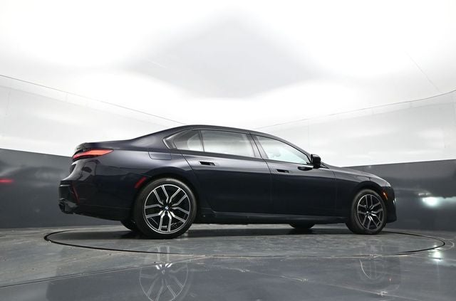 2023 BMW 7 Series 760i xDrive