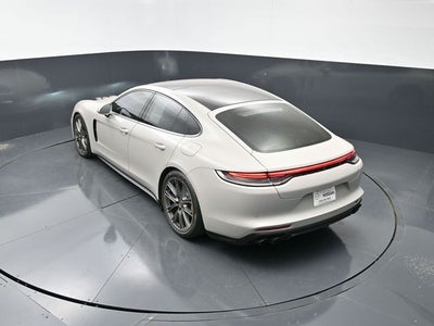 2022 Porsche Panamera 4