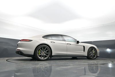 2022 Porsche Panamera 4