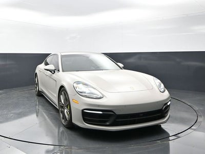 2022 Porsche Panamera 4