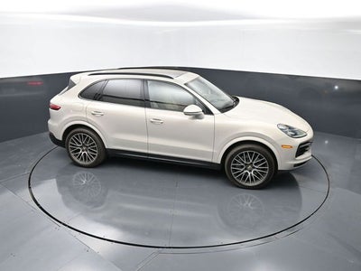 2022 Porsche Cayenne Base