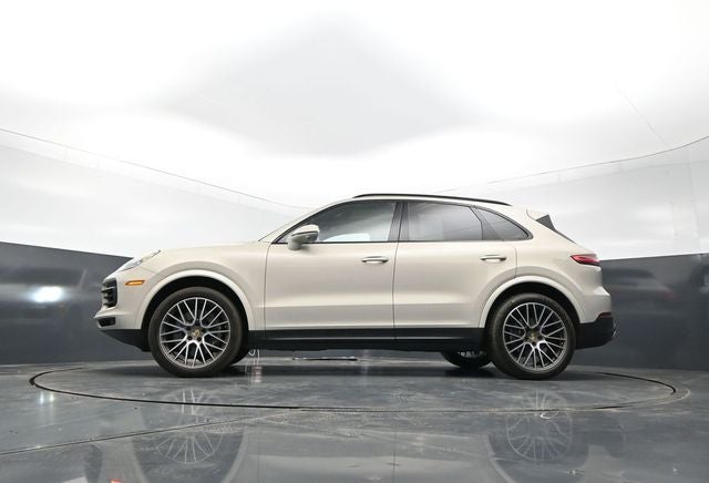 2022 Porsche Cayenne Base