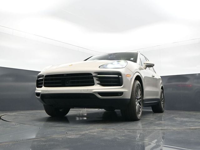 2022 Porsche Cayenne Base