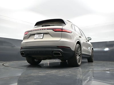 2022 Porsche Cayenne Base