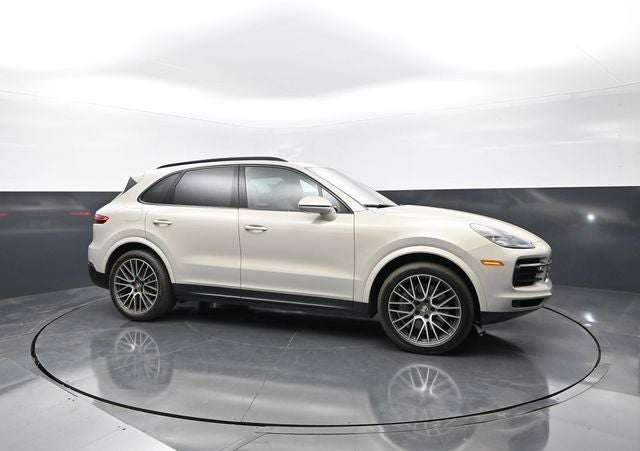 2022 Porsche Cayenne Base