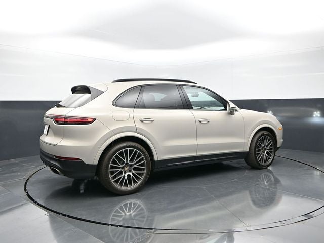 2022 Porsche Cayenne Base