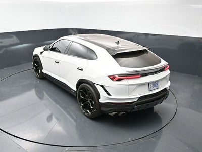 2023 Lamborghini Urus Performante