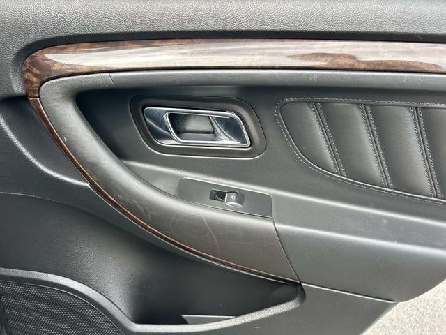 2015 Ford Taurus Limited