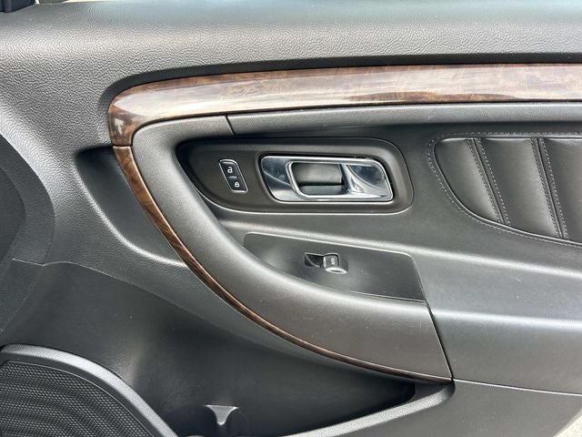 2015 Ford Taurus Limited