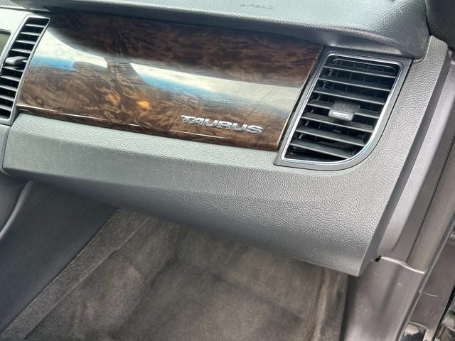 2015 Ford Taurus Limited
