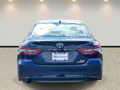 2022 Toyota Camry Hybrid XLE