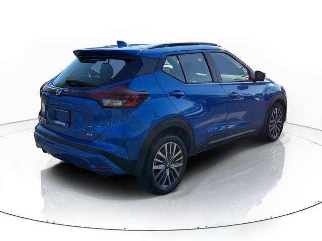 2021 Nissan Kicks SR