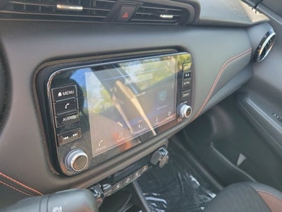 2021 Nissan Kicks SR