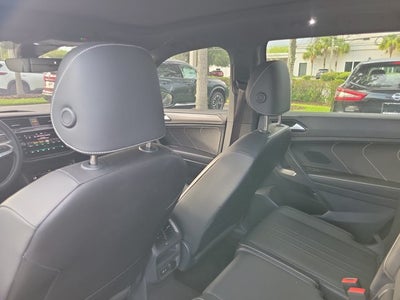 2023 Volkswagen Tiguan SE R-Line Black