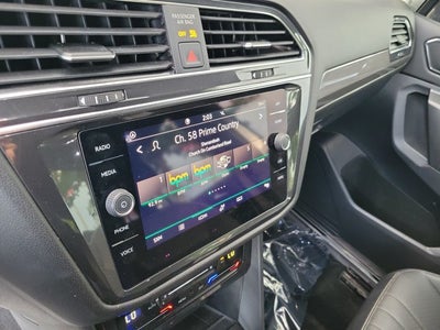 2023 Volkswagen Tiguan SE R-Line Black