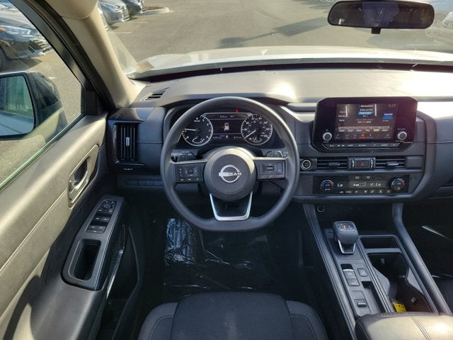 2023 Nissan Pathfinder S