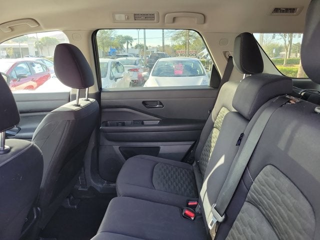 2023 Nissan Pathfinder S