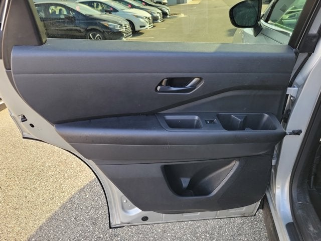 2023 Nissan Pathfinder S